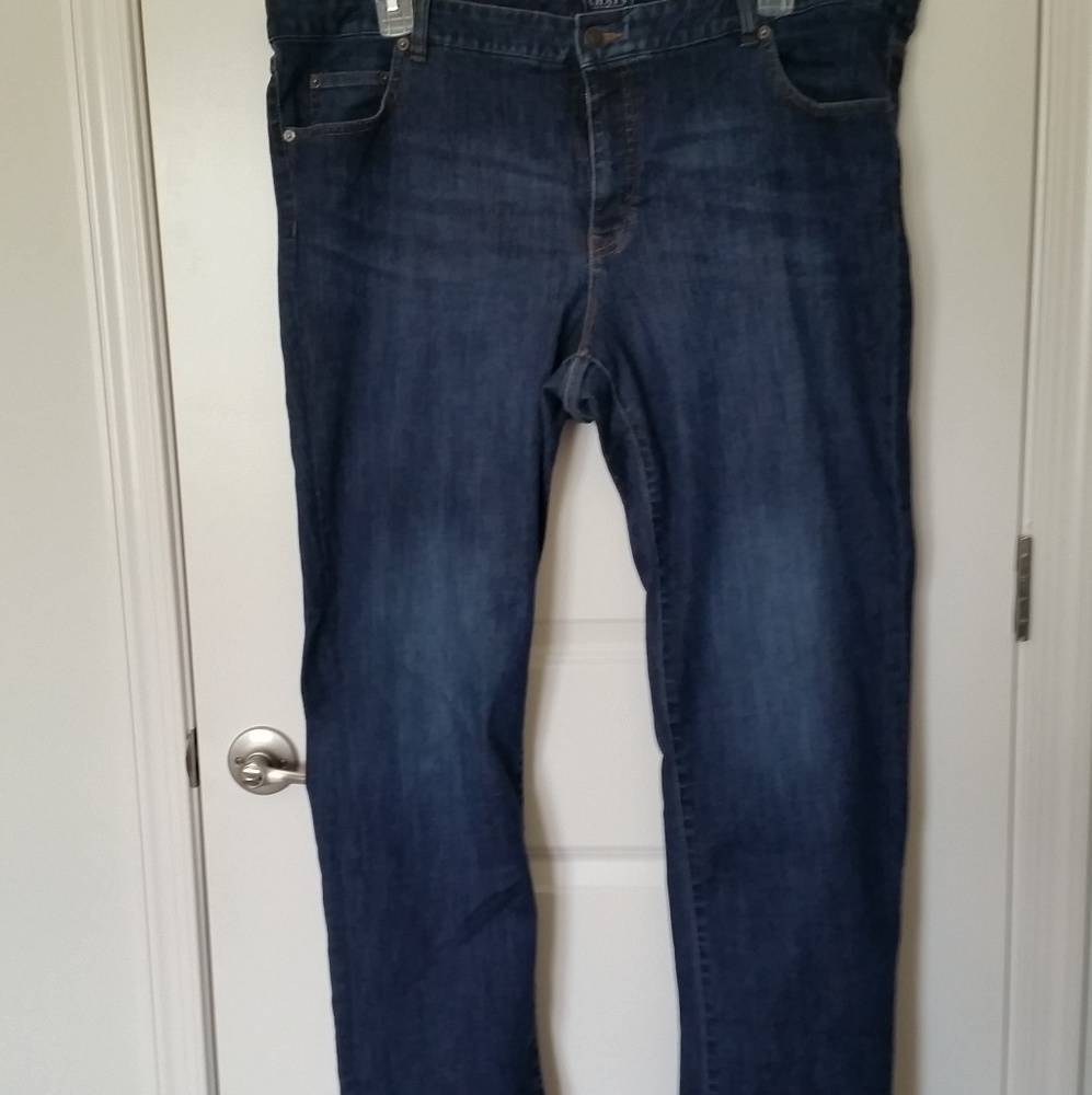 Lauren Jean's Co Premium 18W